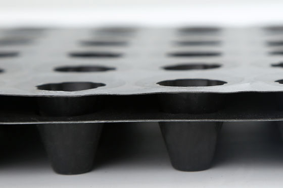 HDPE plástico Dimple Board del tablero del drenaje de los depósitos de la resistencia a la corrosión